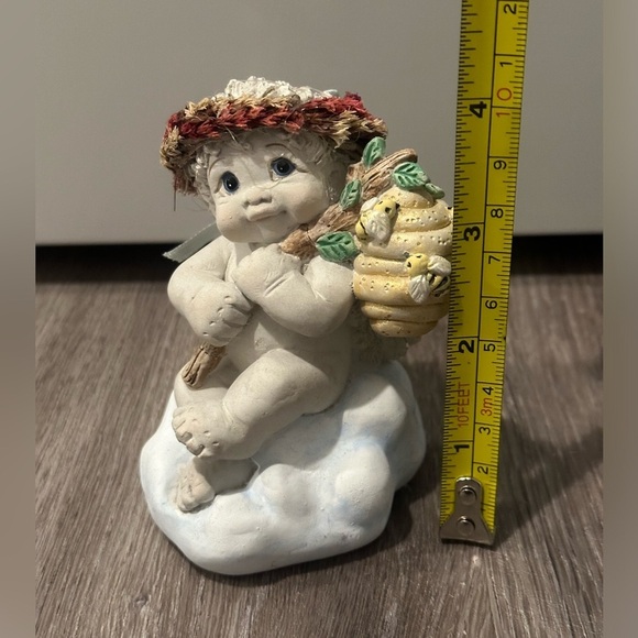 Dreamsicles Collectible Figurine “Bee My Honey” - Picture 2 of 5